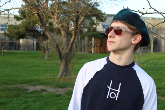 Longsleeve (Black/White)